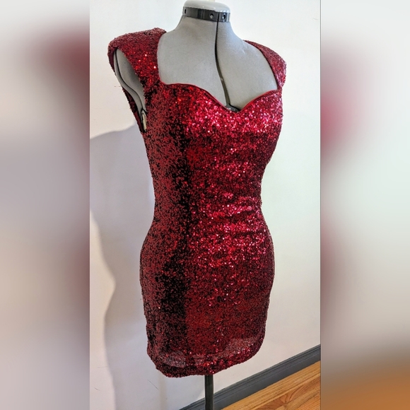 Guess Claudia Red Sequin cocktail dress size 8 - Picture 5 of 5